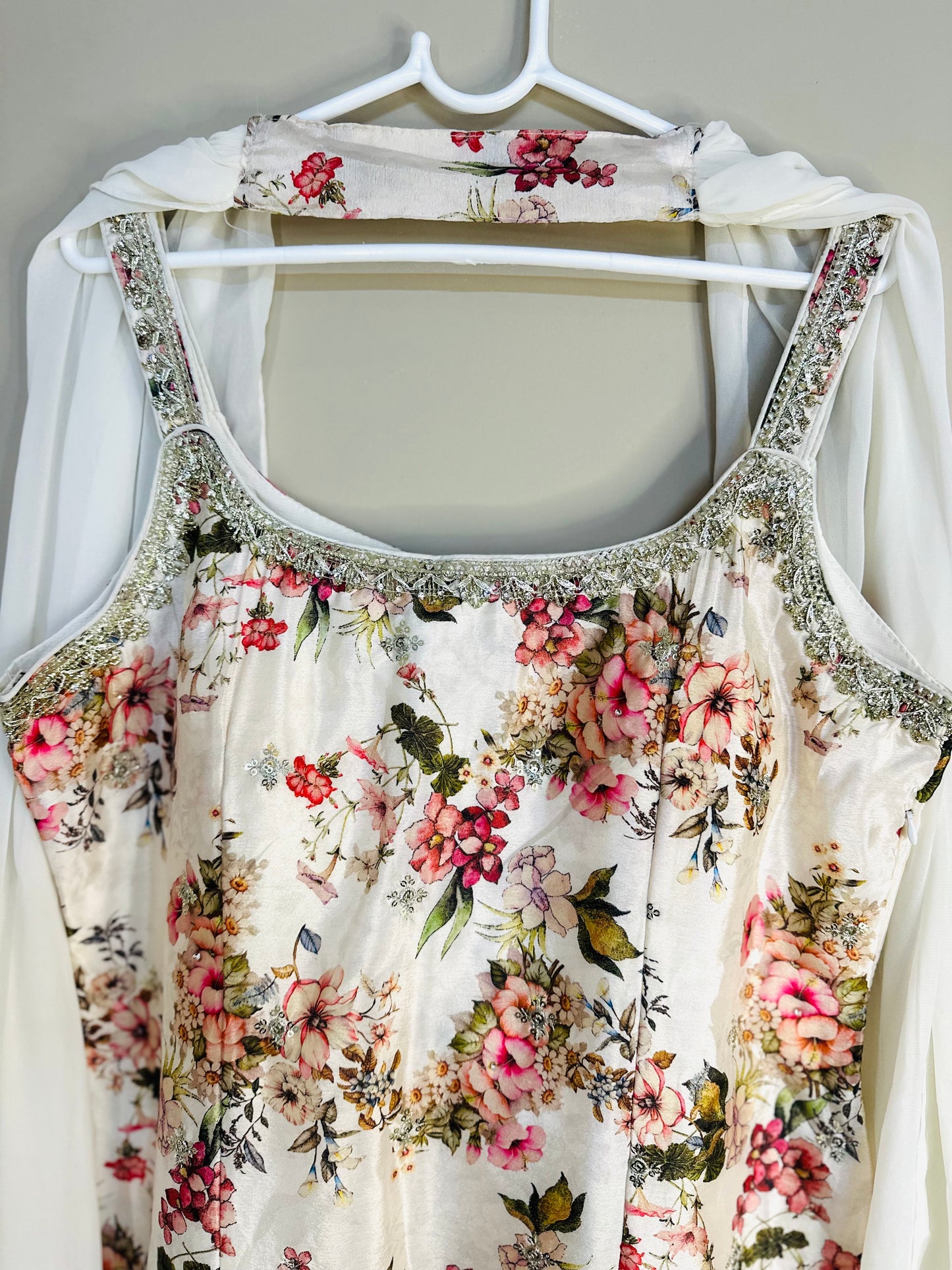 White Designer Soft crepe Suit