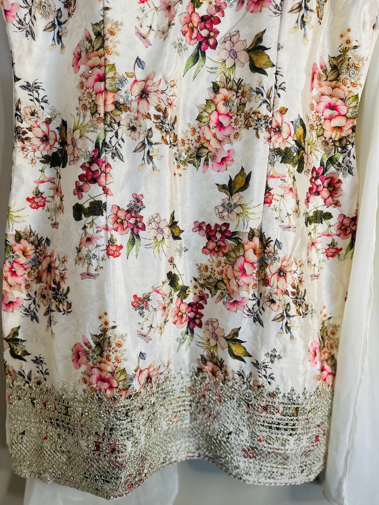 White Designer Soft crepe Suit